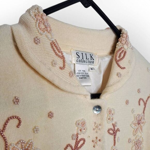Silk Collection Women's Vintage Wool Cardigan with Beading and Silk Lining sz Me - Picture 3 of 7